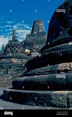 The Sailendra Dynasty's Construction of Borobudur: A Monumental Symbol of Buddhism and Royal Power in 8th Century Java